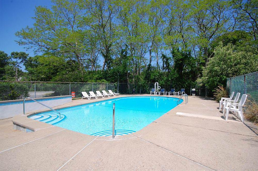 Captains Quarters Motel & Conference Center 이스트햄 외부 사진