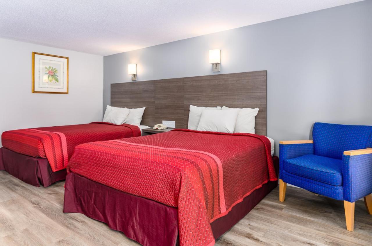 Captains Quarters Motel & Conference Center 이스트햄 외부 사진