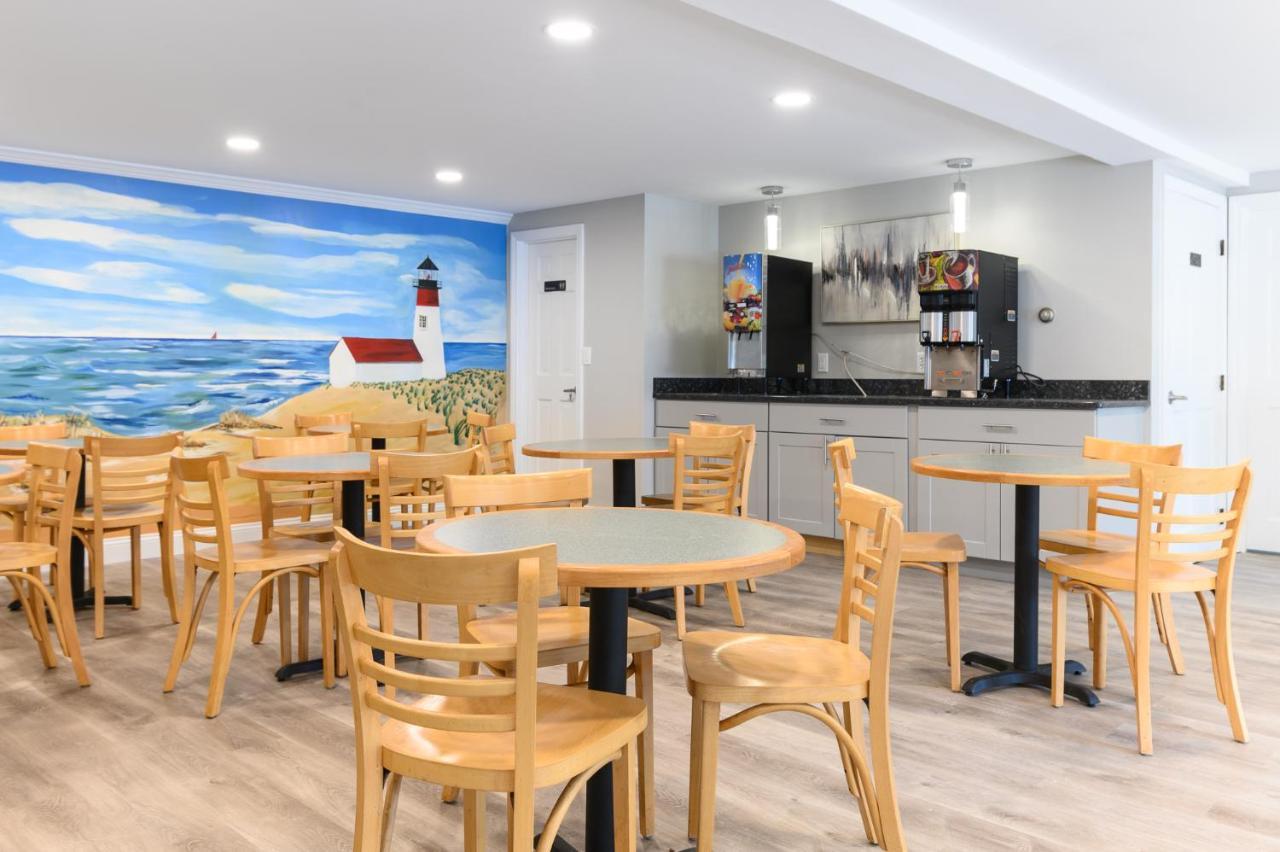 Captains Quarters Motel & Conference Center 이스트햄 외부 사진