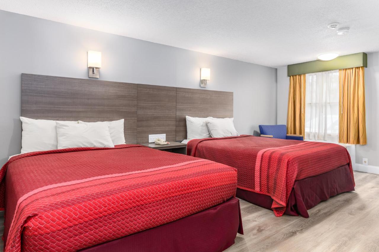 Captains Quarters Motel & Conference Center 이스트햄 외부 사진