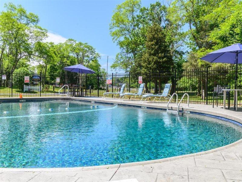 Captains Quarters Motel & Conference Center 이스트햄 외부 사진