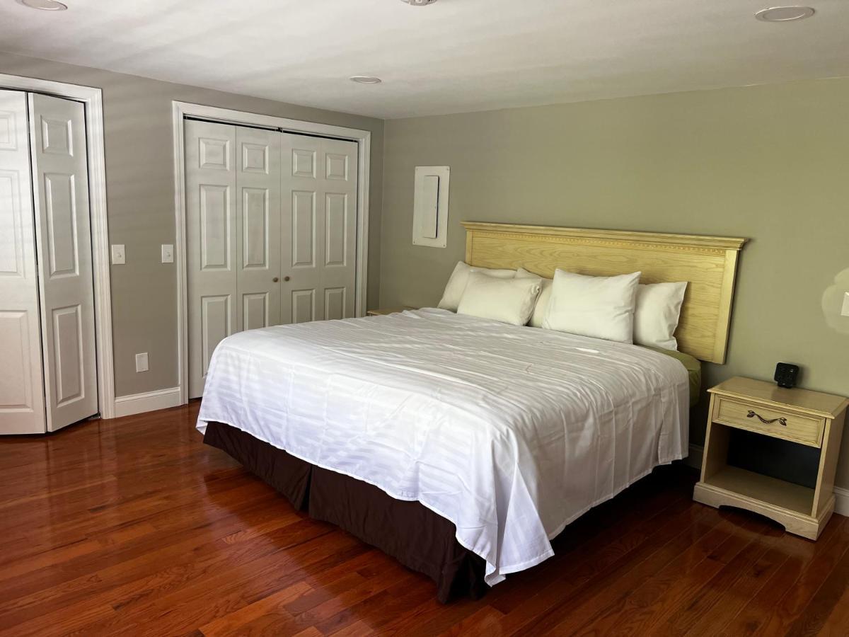 Captains Quarters Motel & Conference Center 이스트햄 외부 사진