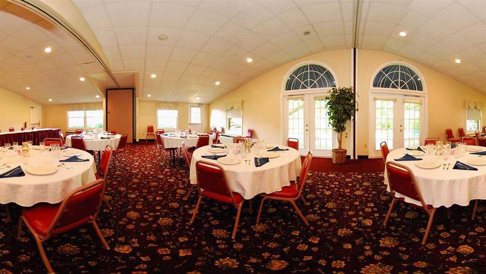 Captains Quarters Motel & Conference Center 이스트햄 외부 사진