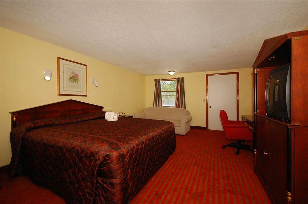 Captains Quarters Motel & Conference Center 이스트햄 외부 사진