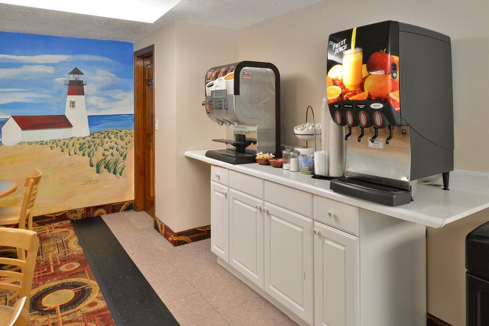 Captains Quarters Motel & Conference Center 이스트햄 외부 사진