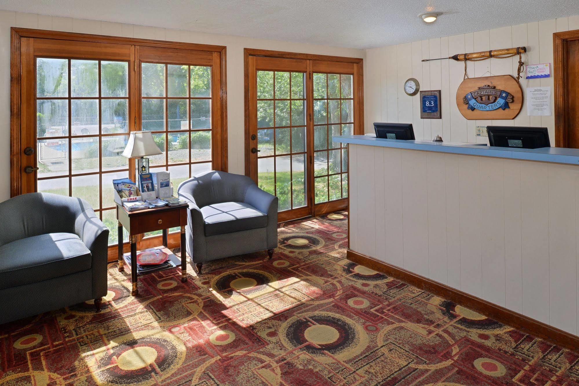 Captains Quarters Motel & Conference Center 이스트햄 외부 사진