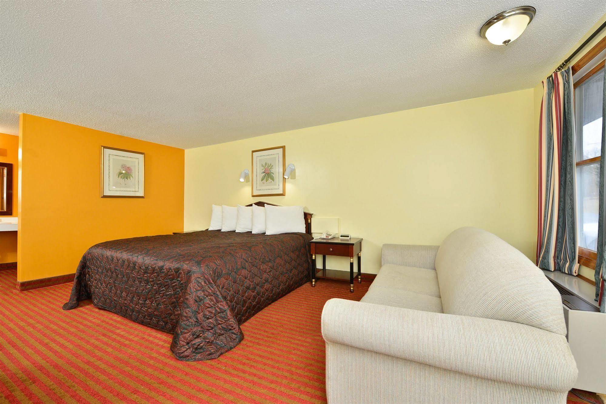 Captains Quarters Motel & Conference Center 이스트햄 외부 사진