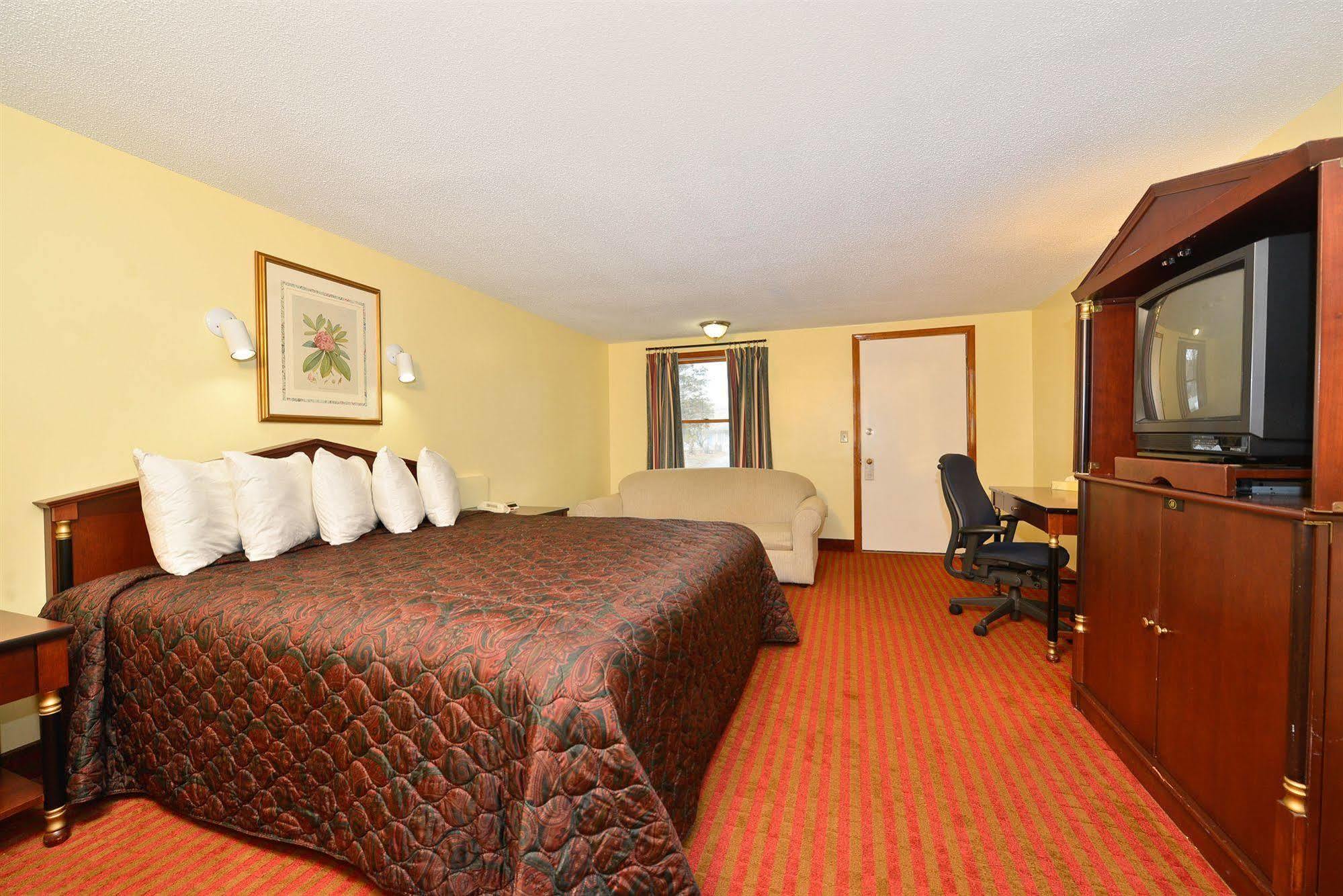 Captains Quarters Motel & Conference Center 이스트햄 외부 사진