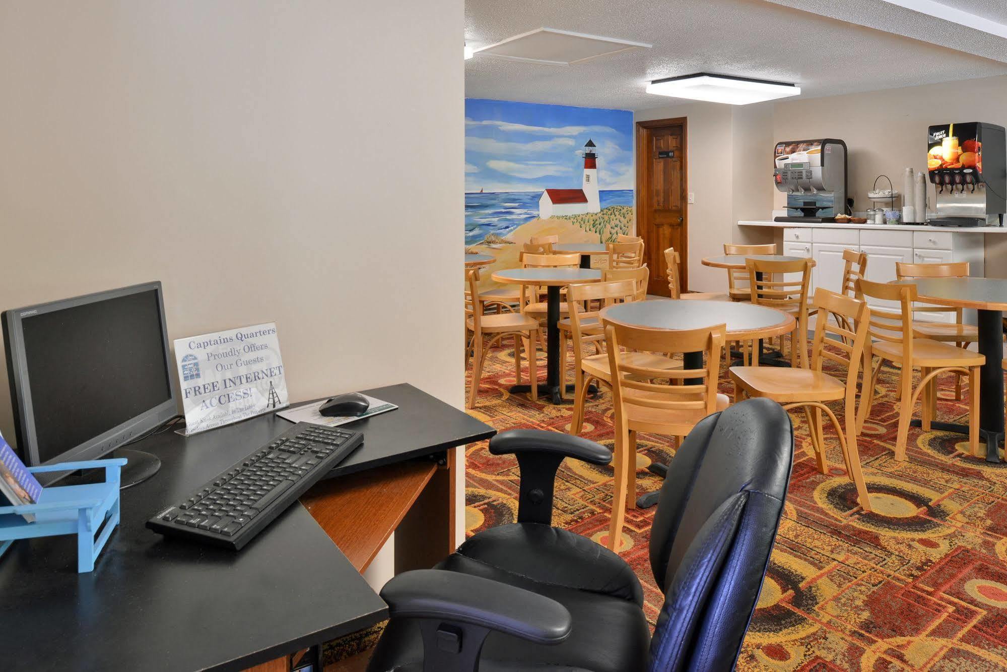 Captains Quarters Motel & Conference Center 이스트햄 외부 사진